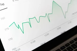 Članak o modernim marketinškim trendovima u e-trgovini